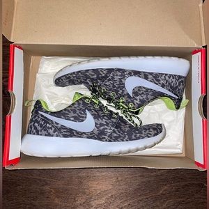 Nike Roshe Shoes